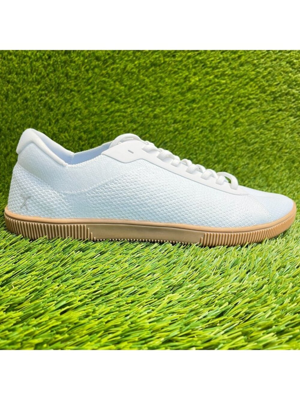 Flux Adapt Trainer White Gum Mens Size 12.5 Casual Athletic Knit Shoes Sneakers